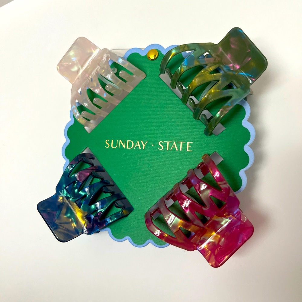 NWT 💙💚❤️ Sunday State Set of 4 Hair Claw Clips